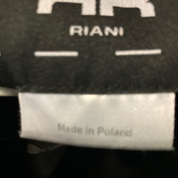 RIANI Sz 10 Light Jacket with Embellishments and Pockets Made in Poland - Picture 5 of 14